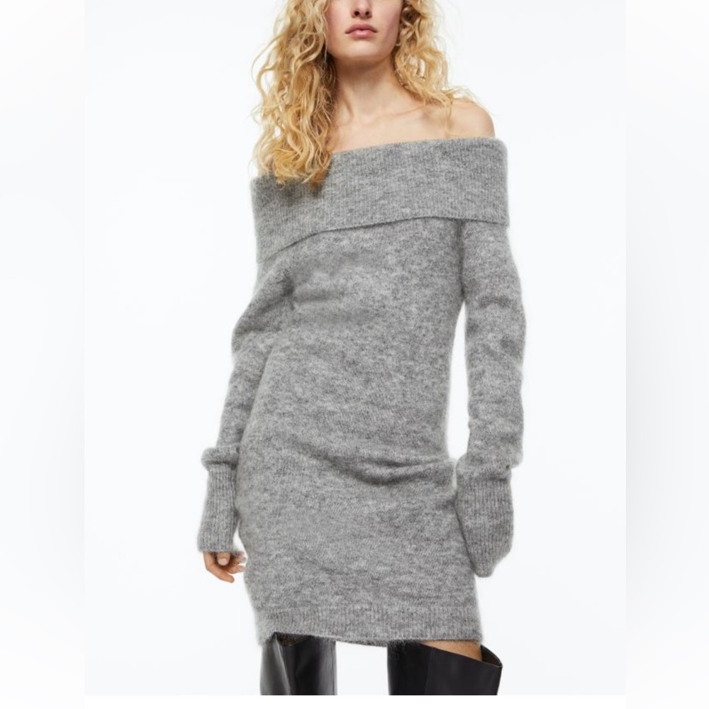 H&M - BLACK off the shoulder sweater dress